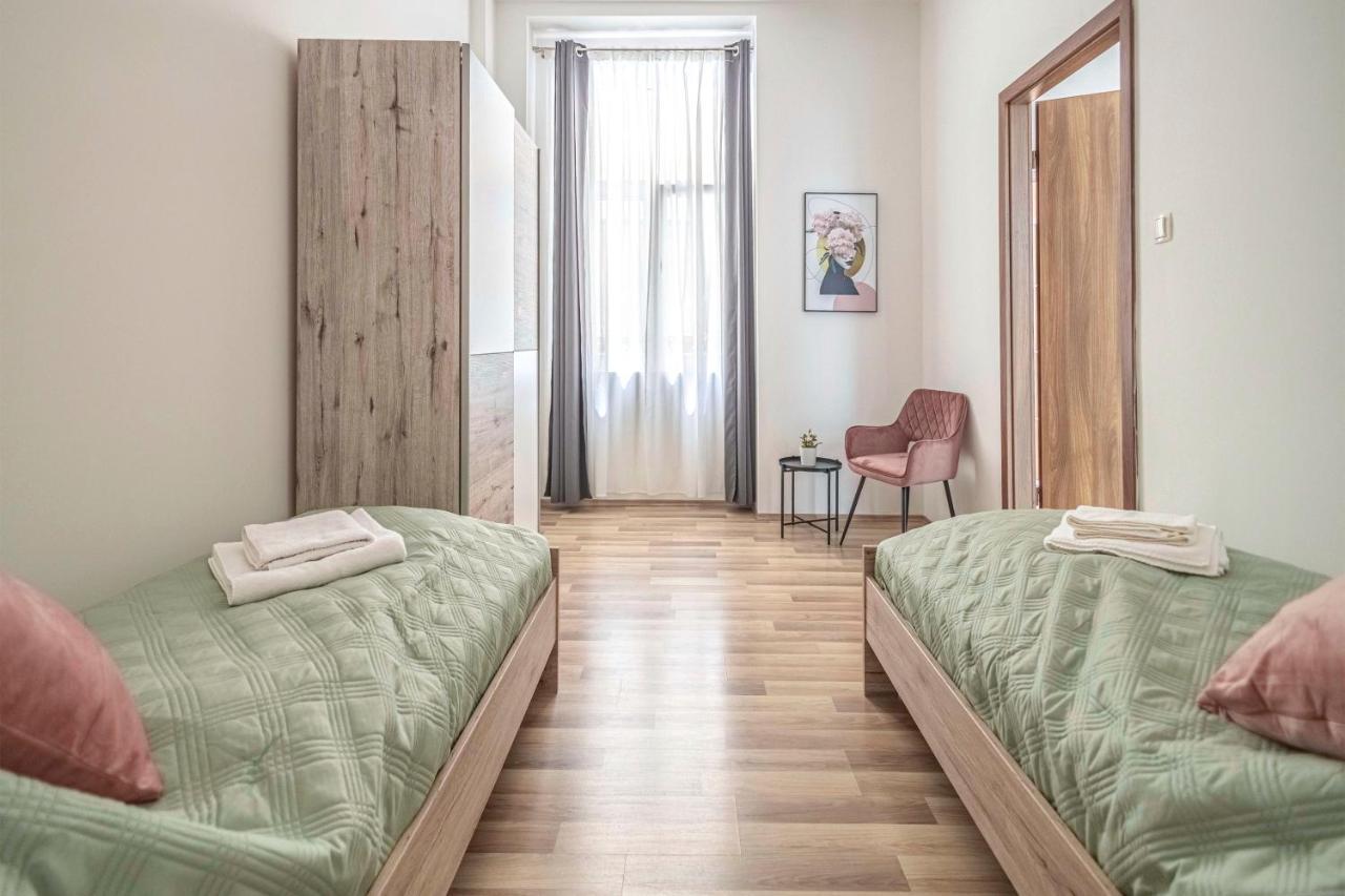 Chameleon Apartment Budapest Exterior photo